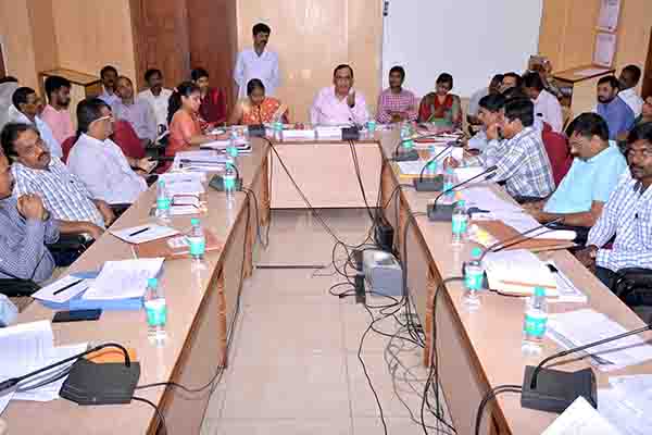 ಬೆಳೆ ವಿಮೆ ಕುರಿತು ರೈತರಲ್ಲಿ ಅರಿವು ಮೂಡಿಸಲು ಹೆಚ್ಚು ಪ್ರಚಾರ ಕೈಗೊಳ್ಳಬೇಕು: ರಾಜೀವ್ ಚಾವ್ಲಾ